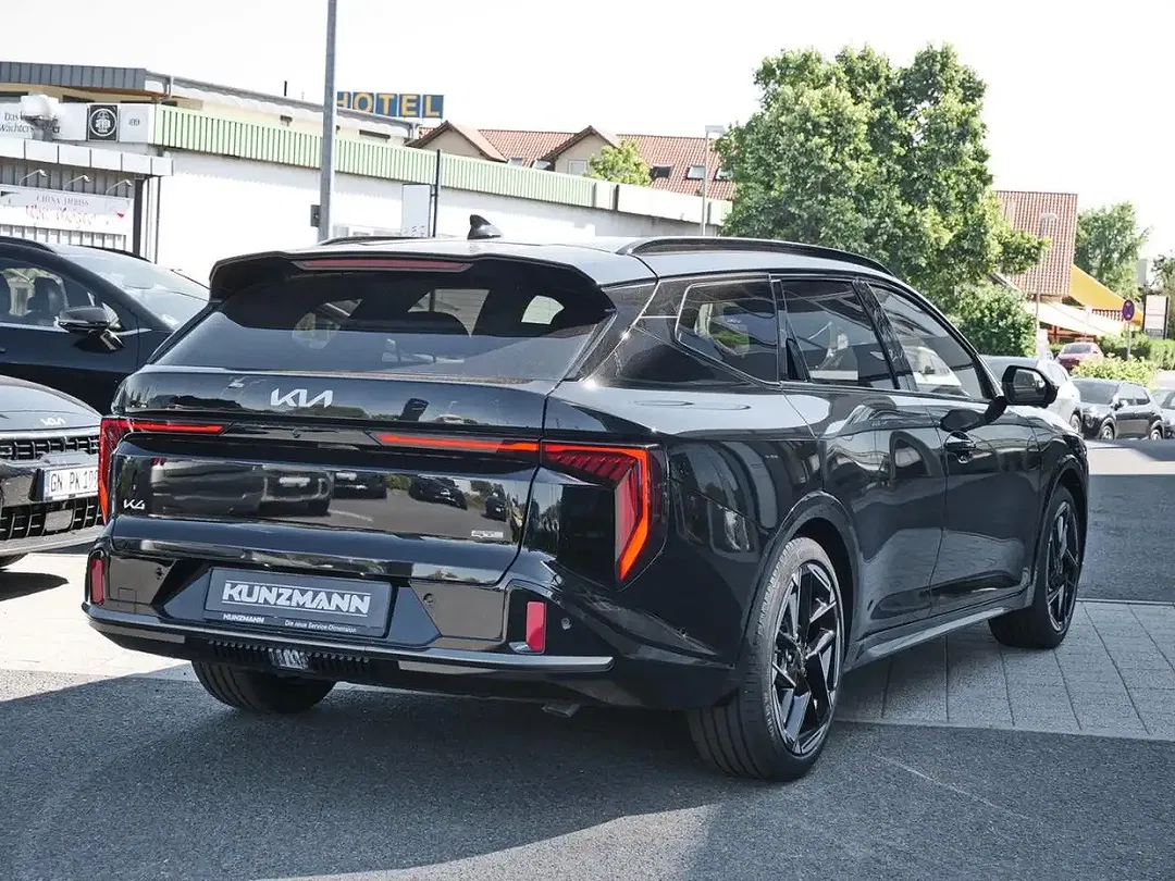 Kia K4 1.6 DCT GT-Line - Thumbnail 3