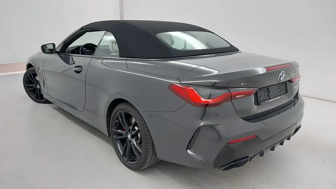 BMW 440 xDrive Convertible - Thumbnail 5