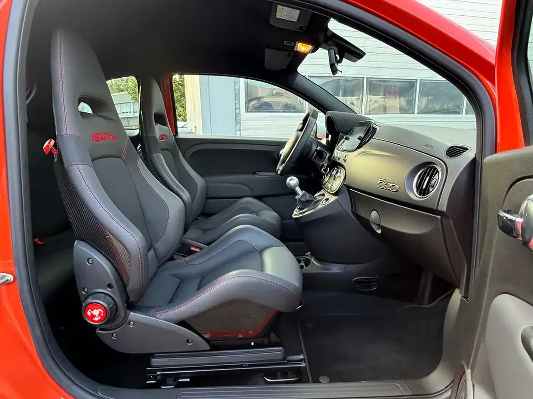 Abarth 695 Competizione - Thumbnail 13