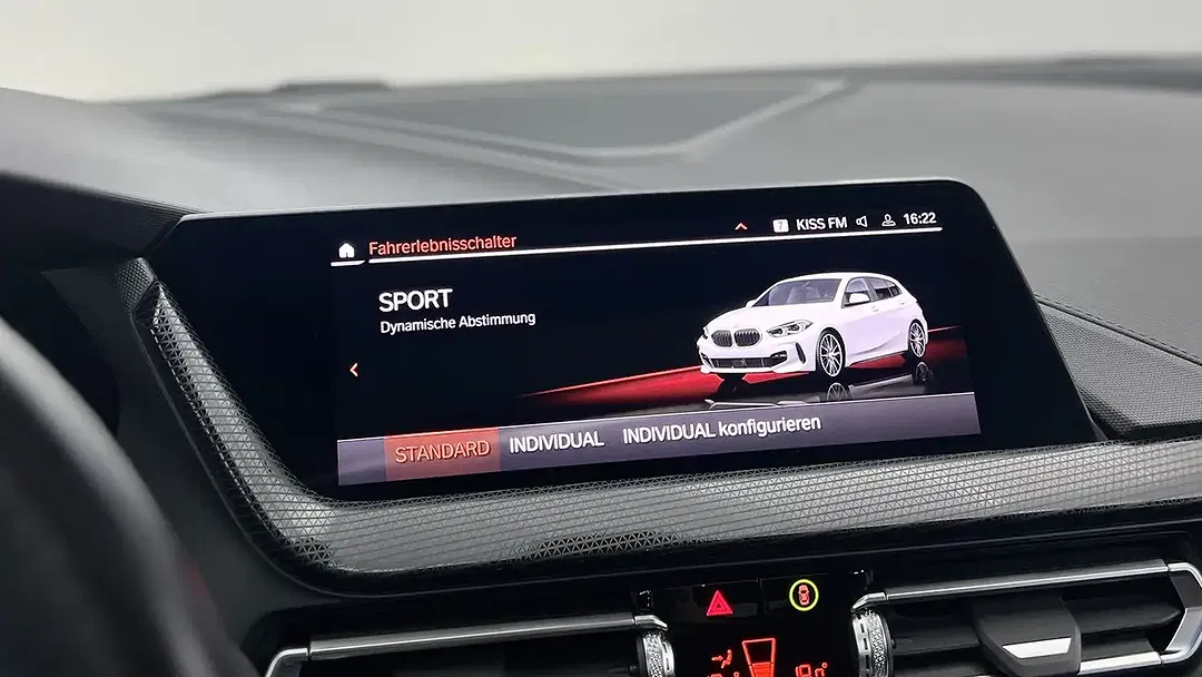 BMW 120 xDrive M Sport - Thumbnail 28