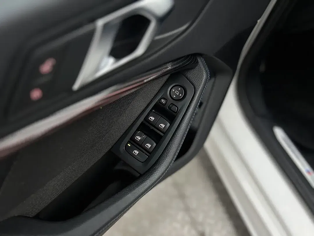 BMW 120 xDrive M Sport - Thumbnail 31