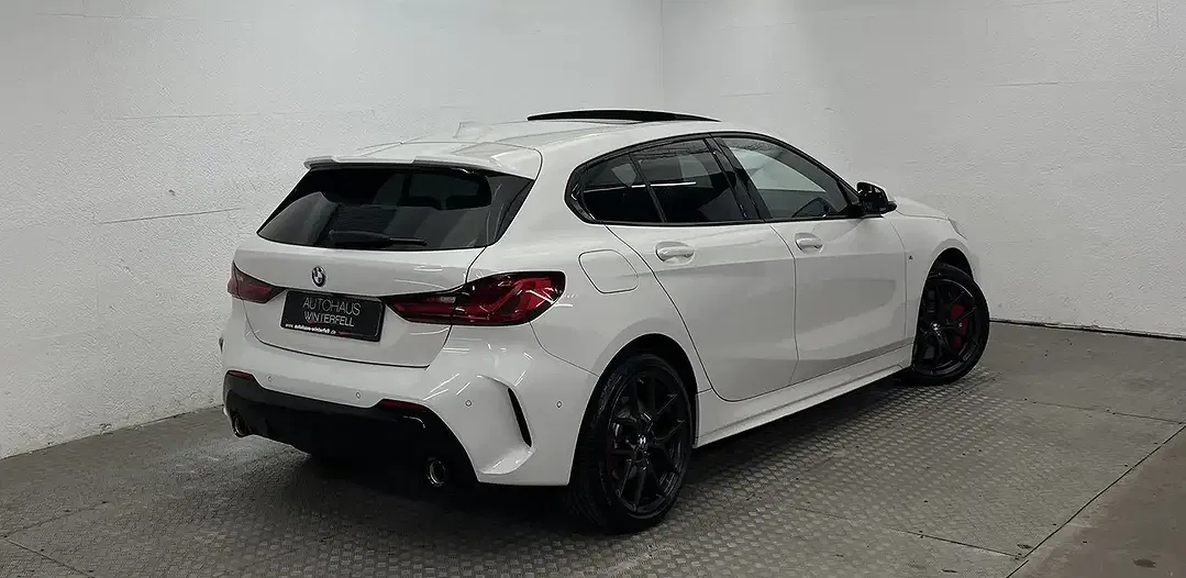 BMW 120 xDrive M Sport - Thumbnail 4