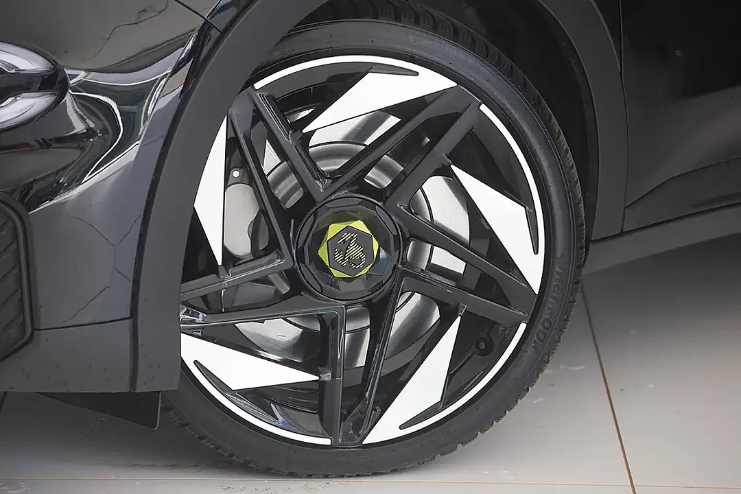 Abarth 600e Turismo - Thumbnail 4