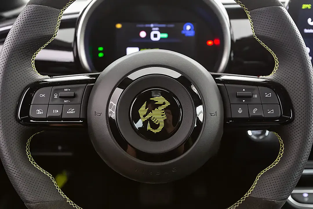 Abarth 600e Turismo - Thumbnail 6