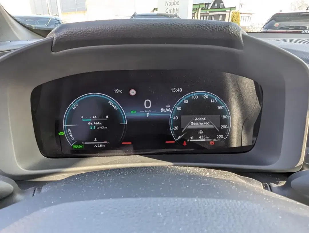 Toyota C-HR Hybrid Teamplayer - Thumbnail 11
