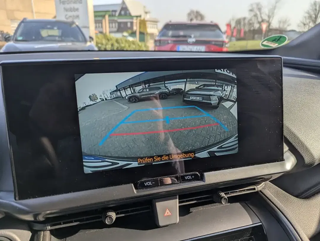 Toyota C-HR Hybrid Teamplayer - Thumbnail 13