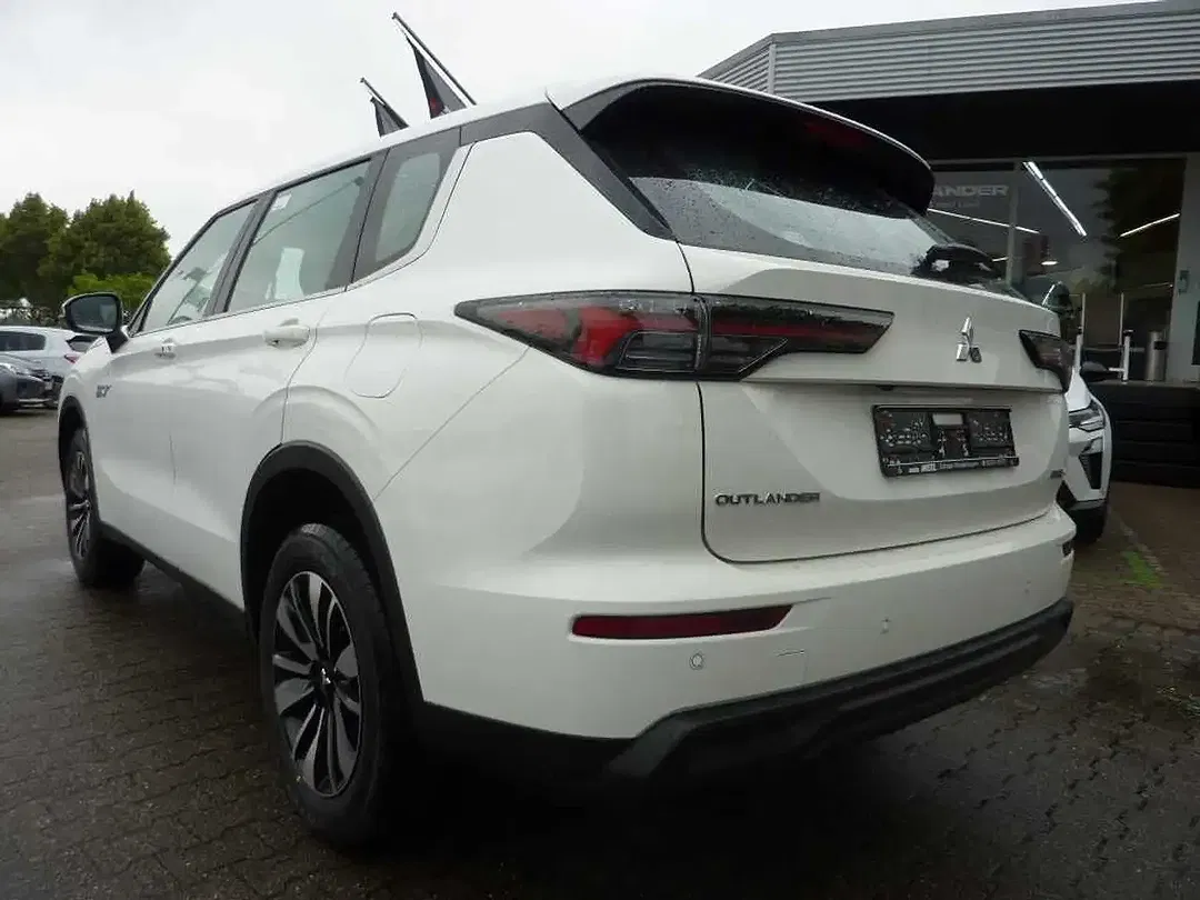Mitsubishi Outlander 2.4 PHEV Diamant - Thumbnail 2