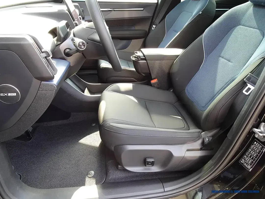 Volvo EX30 Cross Country Ultra - Thumbnail 7