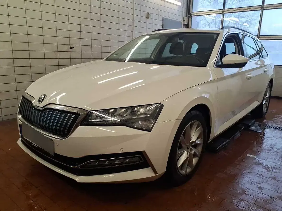 Skoda Superb 1.4 TSI iV DSG Combi Ambition - foto 2