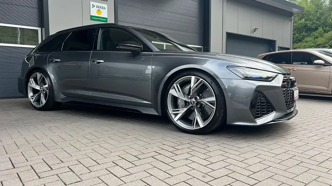 Audi RS6 Avant - Thumbnail 4