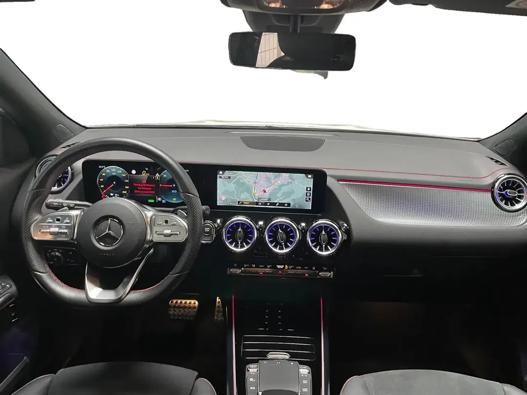Mercedes-Benz EQA 300 4MATIC AMG MBUX - Thumbnail 11
