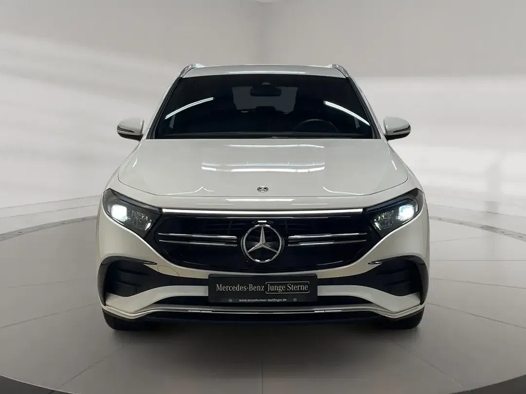 Mercedes-Benz EQA 300 4MATIC AMG MBUX - Thumbnail 6