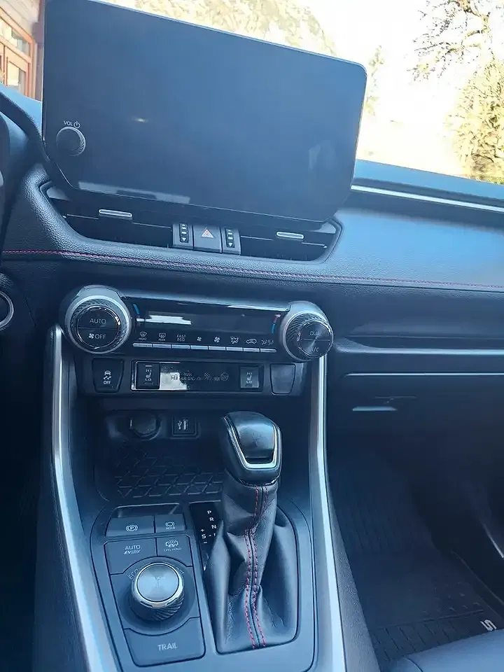 Suzuki Across Hybrid Comfort+ - Thumbnail 13