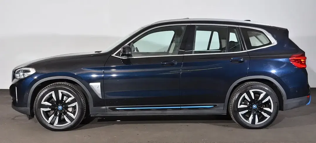 BMW iX3 - foto 2