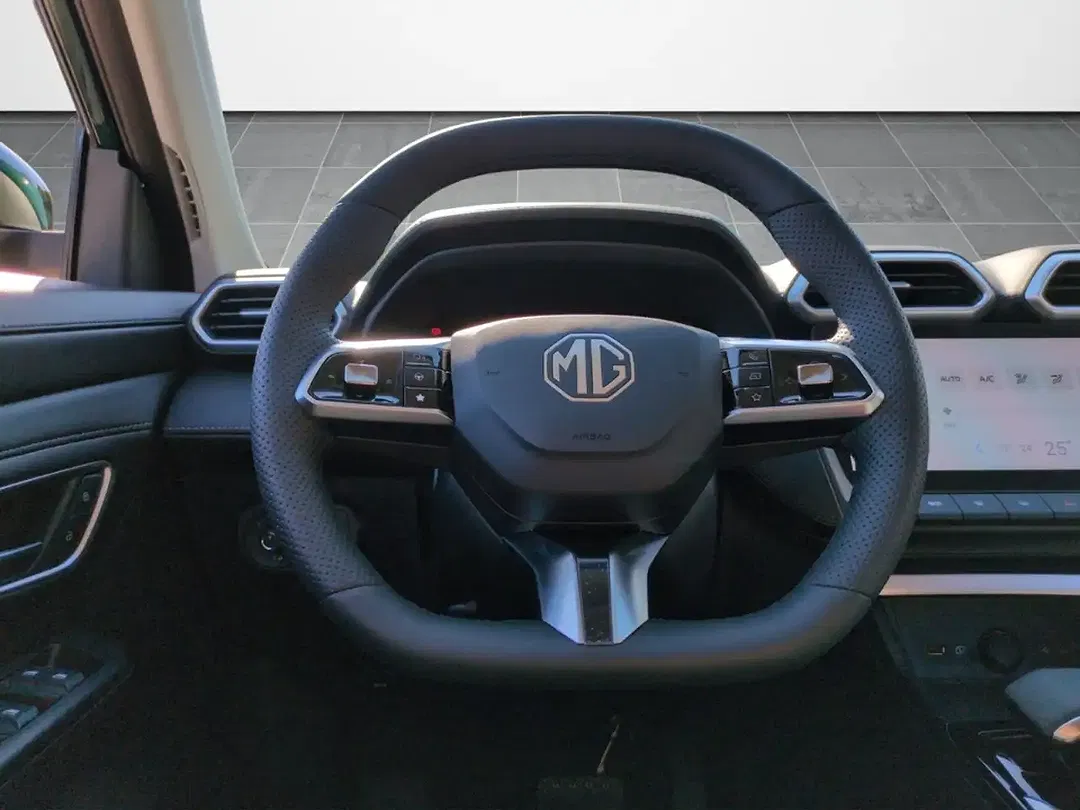 MG ZS Hybrid+ Luxury - Thumbnail 7