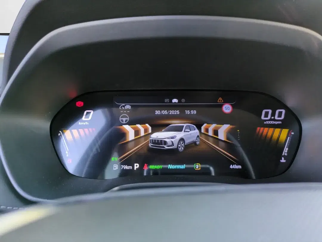 MG ZS Hybrid+ Luxury - Thumbnail 8