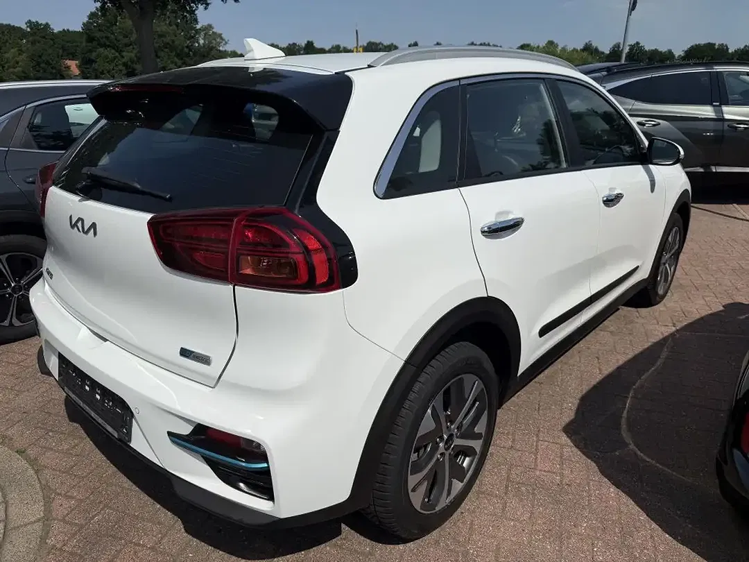 Kia Niro Vision - Thumbnail 4