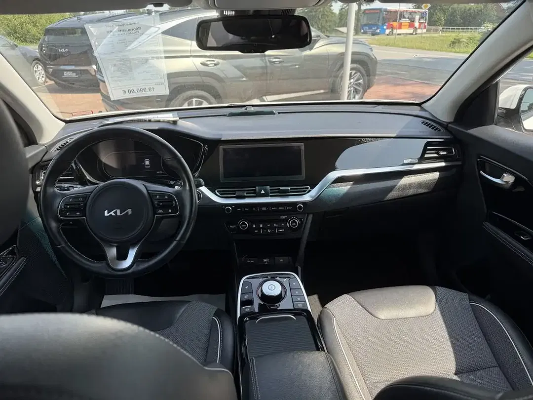 Kia Niro Vision - Thumbnail 8