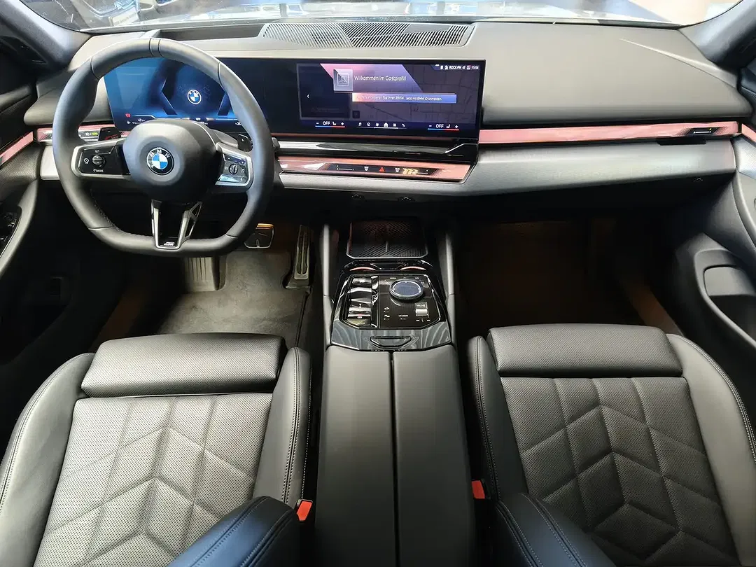 BMW 520 M Sport Touring - Thumbnail 11