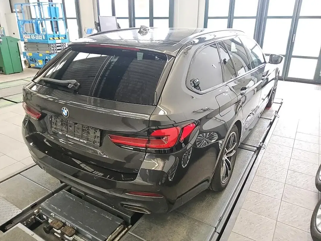 BMW 530 M Sport - Thumbnail 3