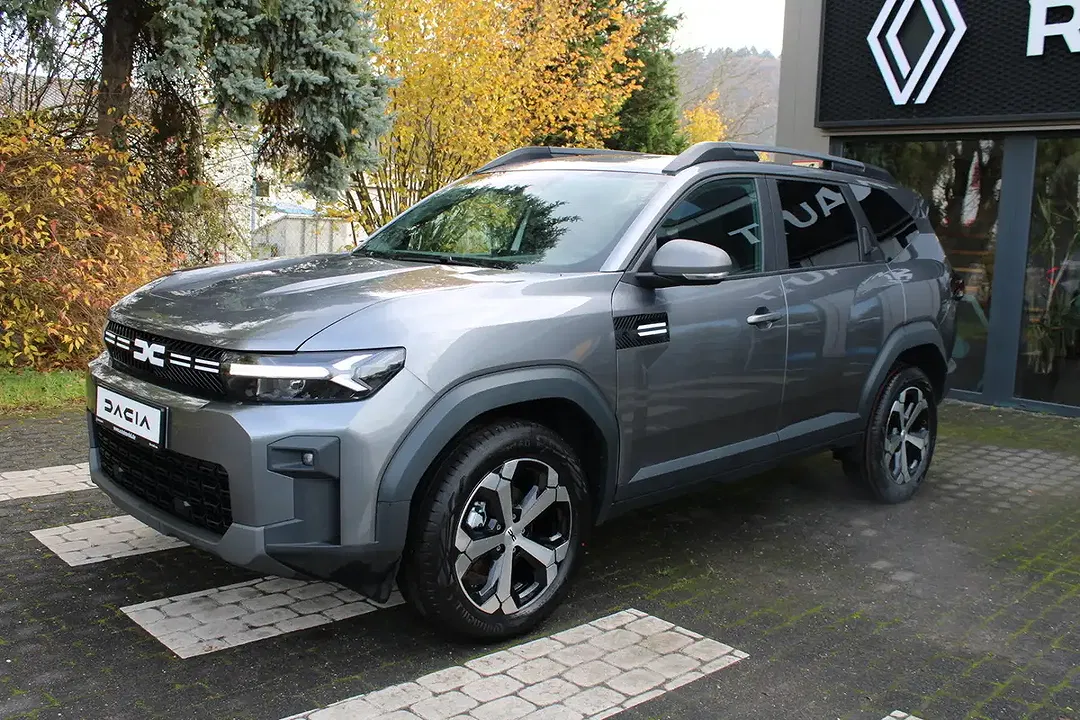 Dacia Bigster MHEV Journey - Thumbnail 3