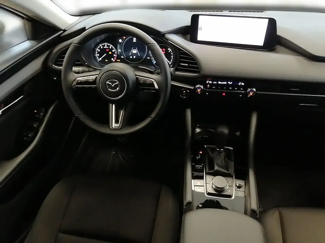 Mazda 3 Centre-Line - Thumbnail 9