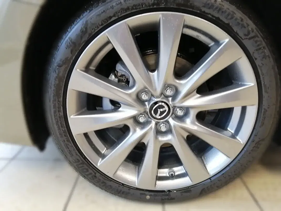 Mazda 3 Centre-Line - Thumbnail 4