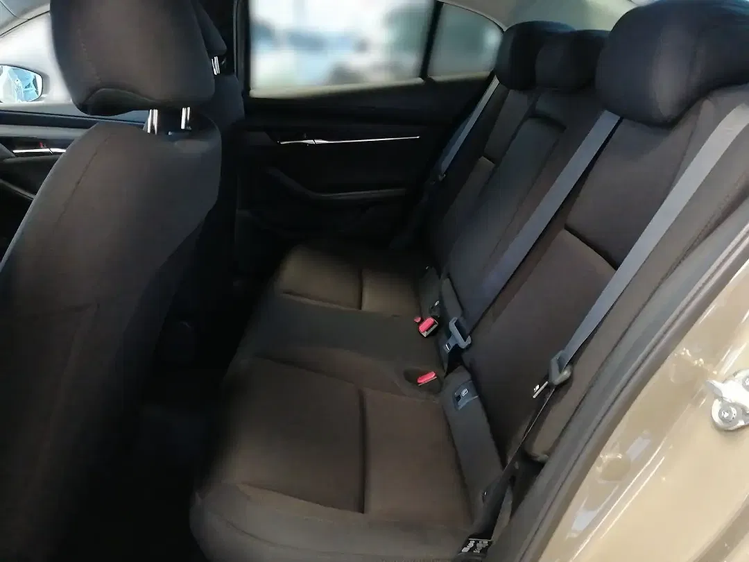 Mazda 3 Centre-Line - Thumbnail 7