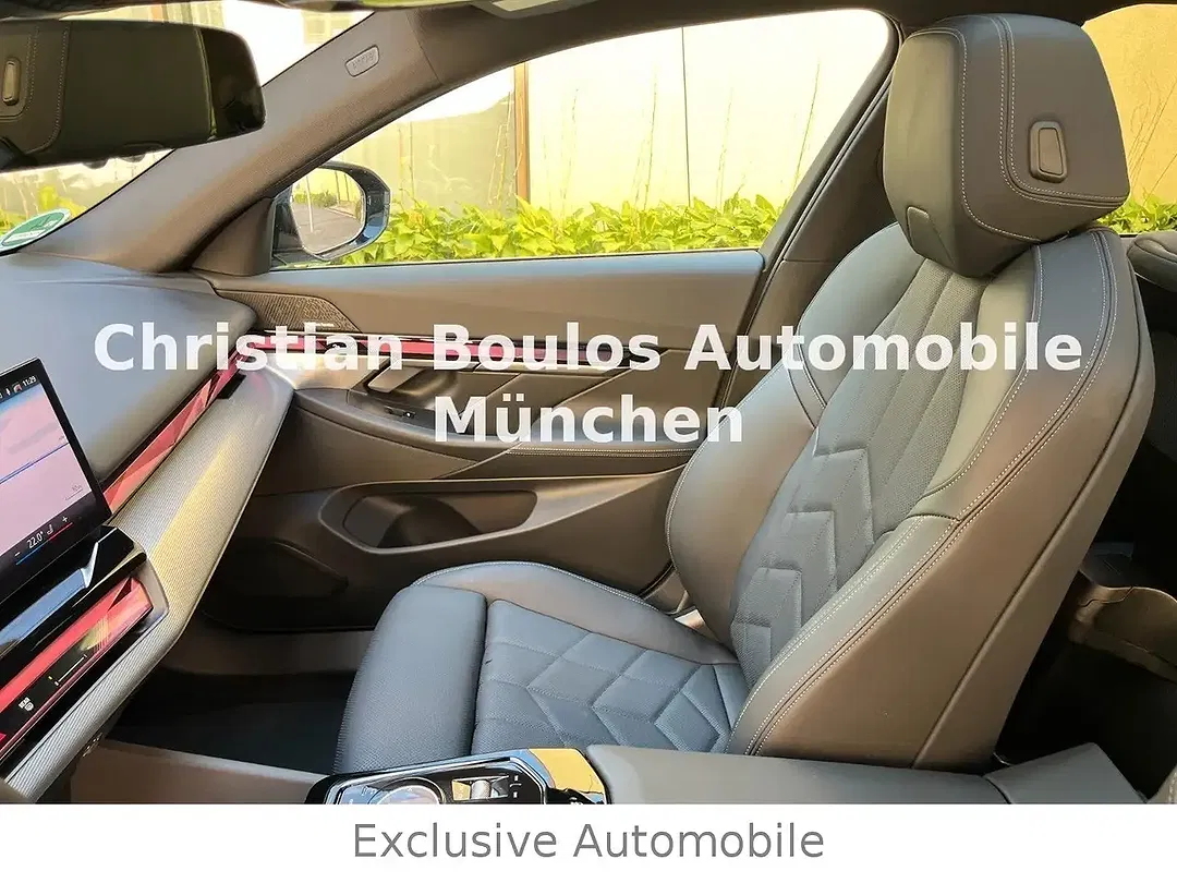 BMW i5 eDrive M Sport - Thumbnail 4