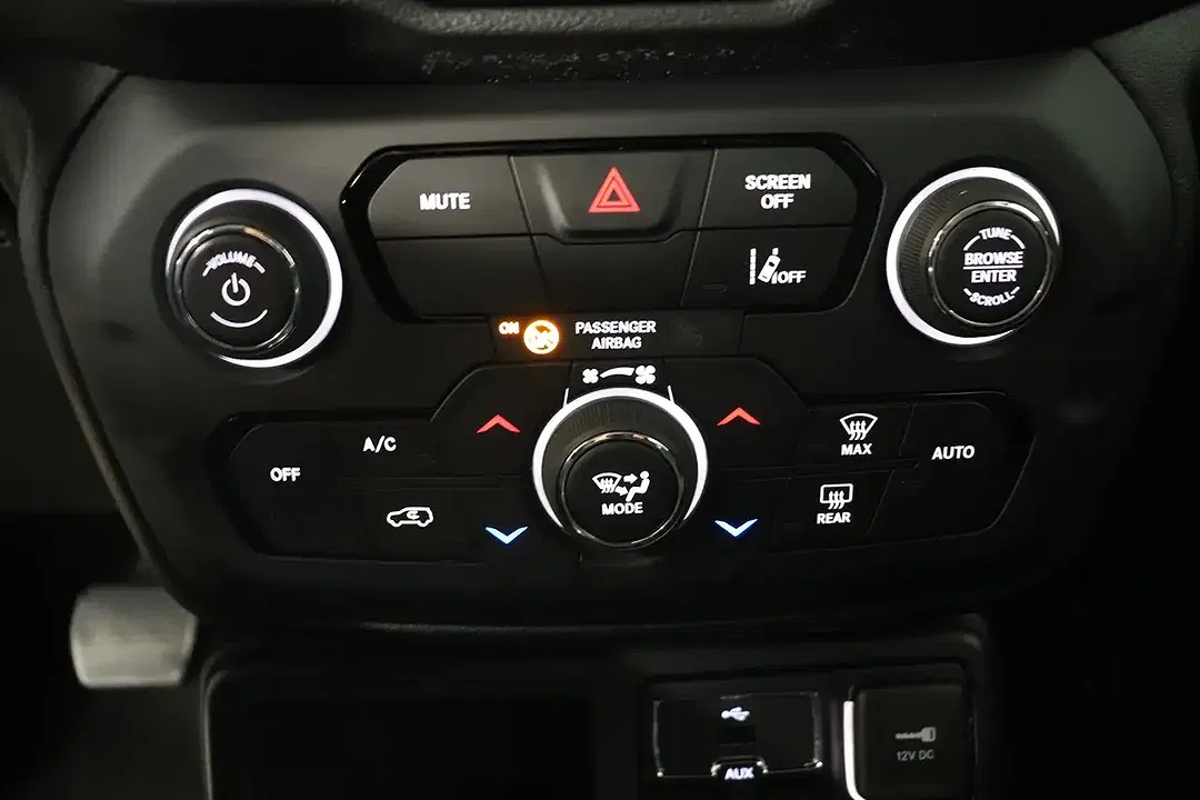 Jeep Renegade 1.5 T4 e-Hybrid Longitude - foto 15