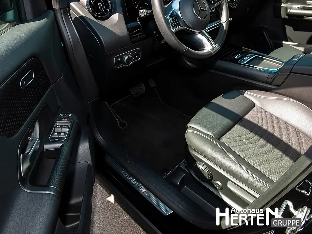 Mercedes-Benz GLA 200 - Thumbnail 11