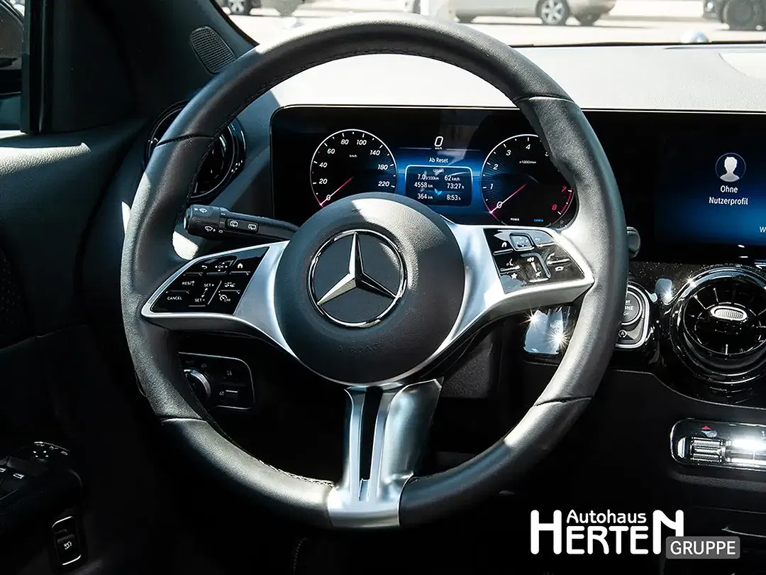 Mercedes-Benz GLA 200 - Thumbnail 6