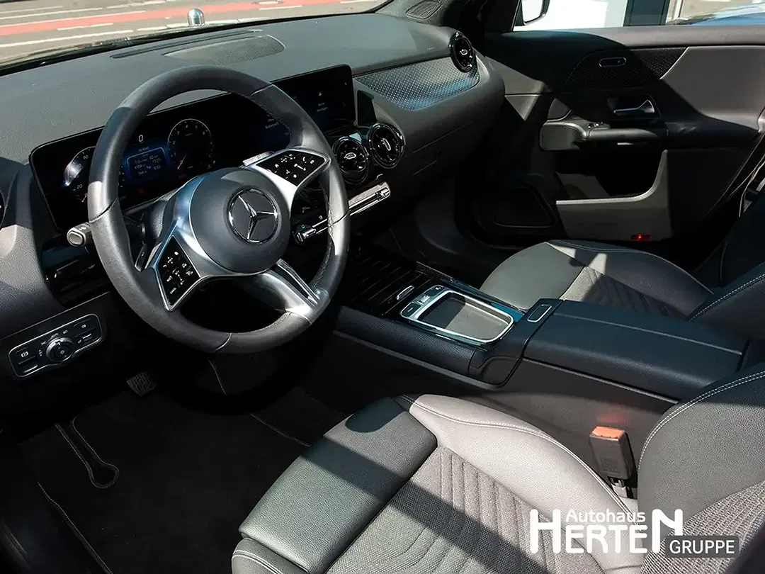 Mercedes-Benz GLA 200 - Thumbnail 7