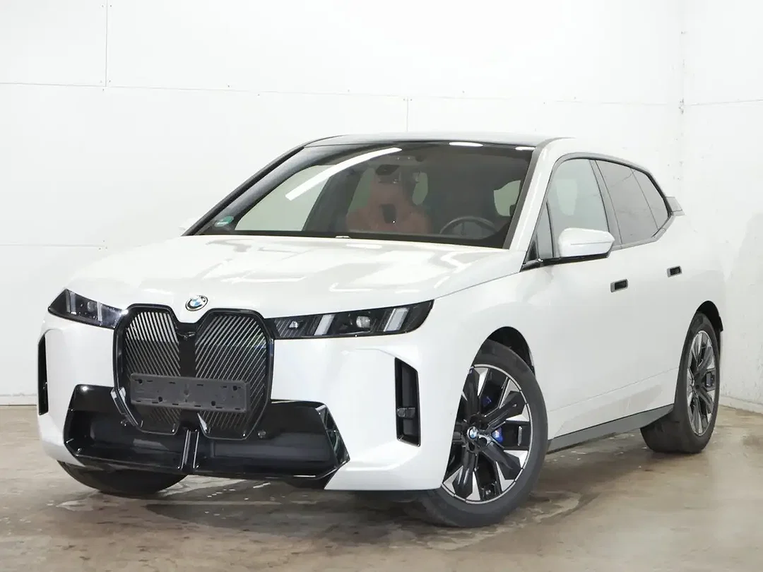 BMW iX xDrive - Afbeelding 1