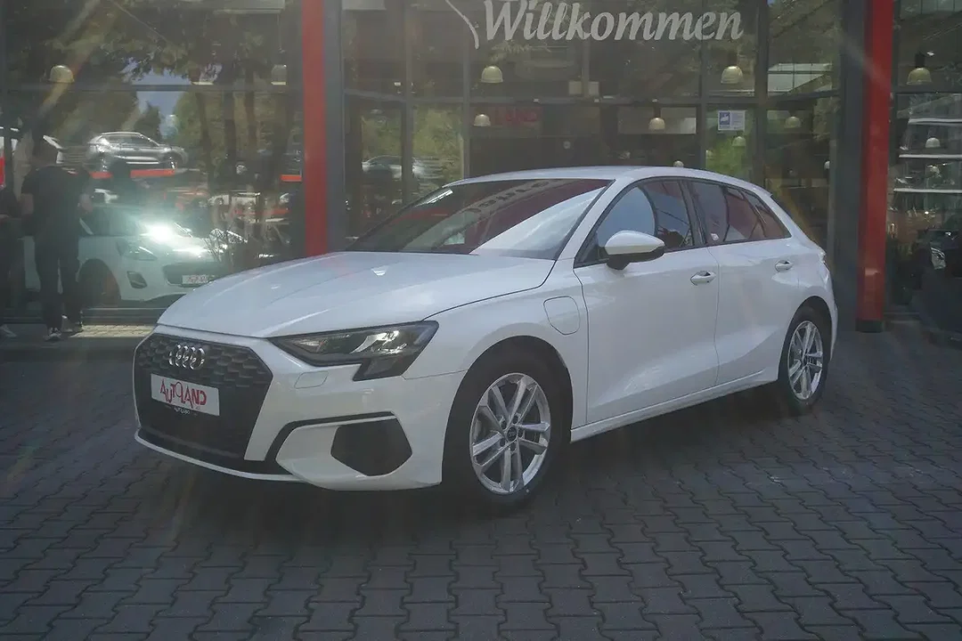 Audi A3 40 1.4 TFSI e Sportback Base - Afbeelding 1