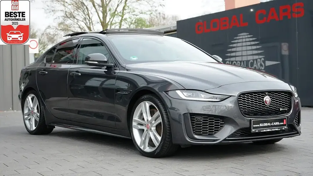 Jaguar XE P250 R-Dynamic SE Black - foto 1