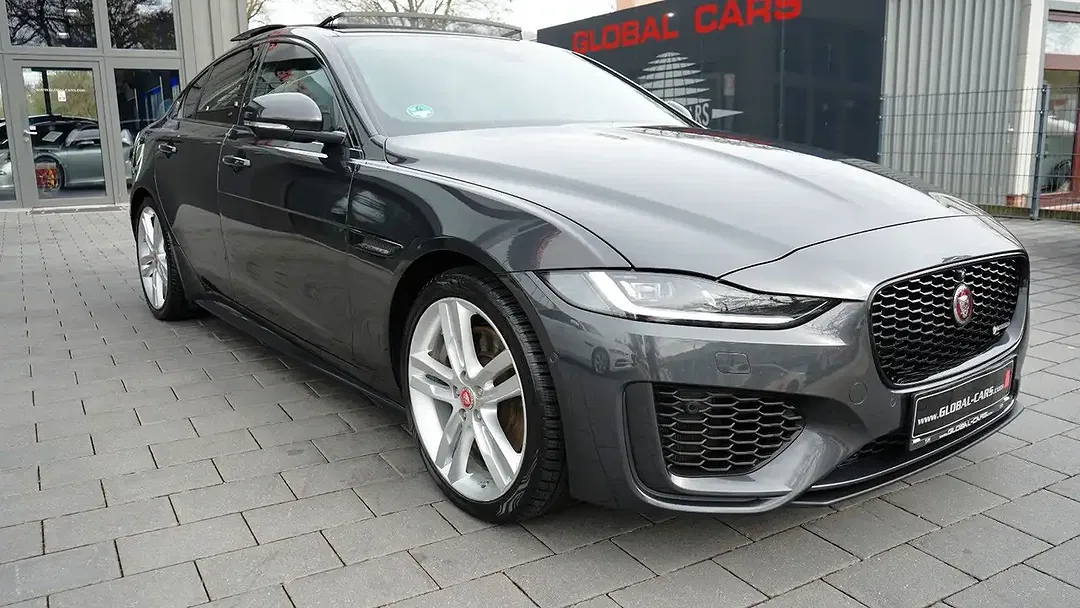 Jaguar XE P250 R-Dynamic SE Black - Thumbnail 12