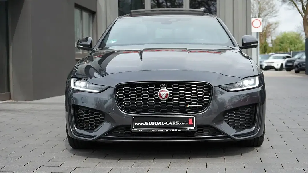 Jaguar XE P250 R-Dynamic SE Black - foto 15