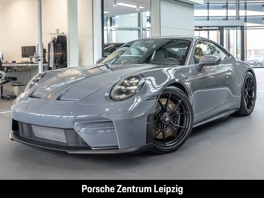 Porsche 992 GT3 Touring - foto 1