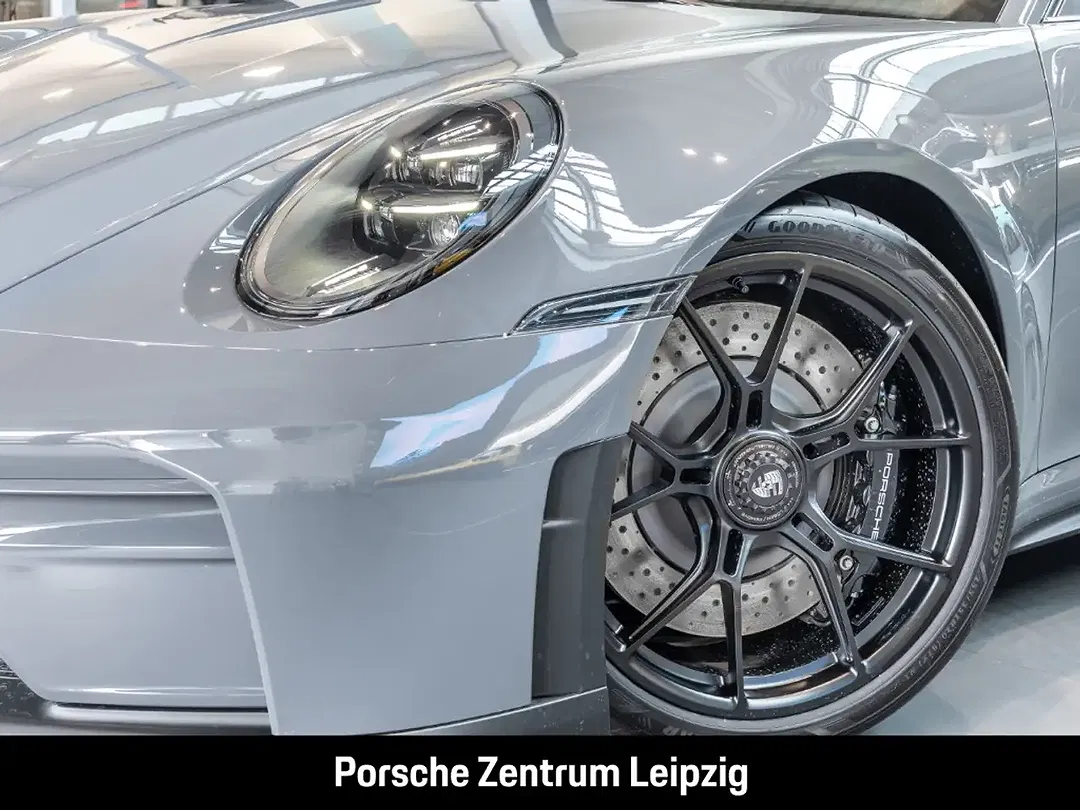 Porsche 992 GT3 Touring - Thumbnail 8