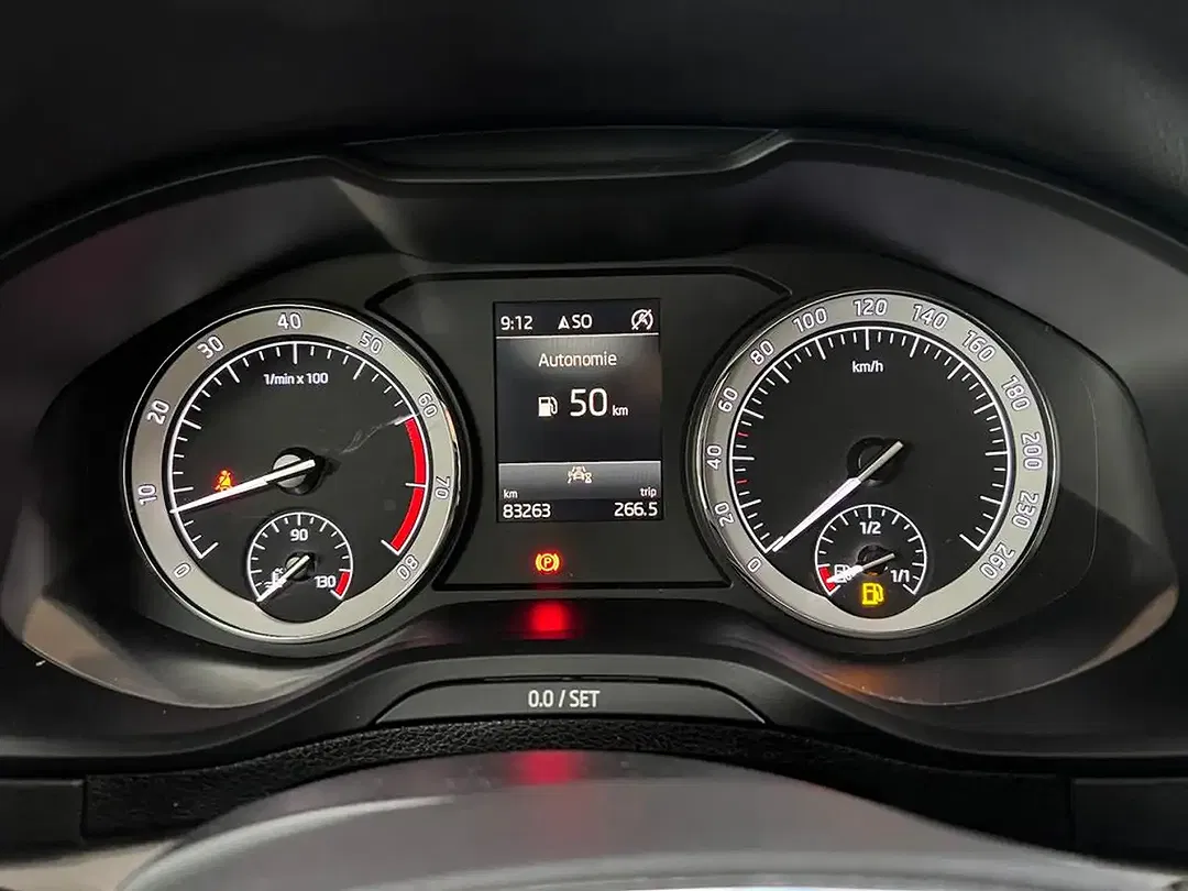Skoda Karoq 1.5 TSI Clever - Thumbnail 9