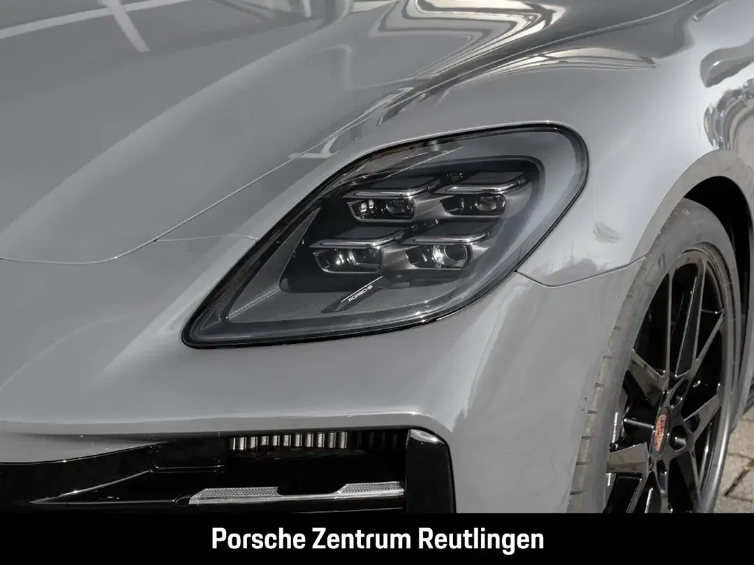 Porsche Panamera E-Hybrid 4 - Thumbnail 13