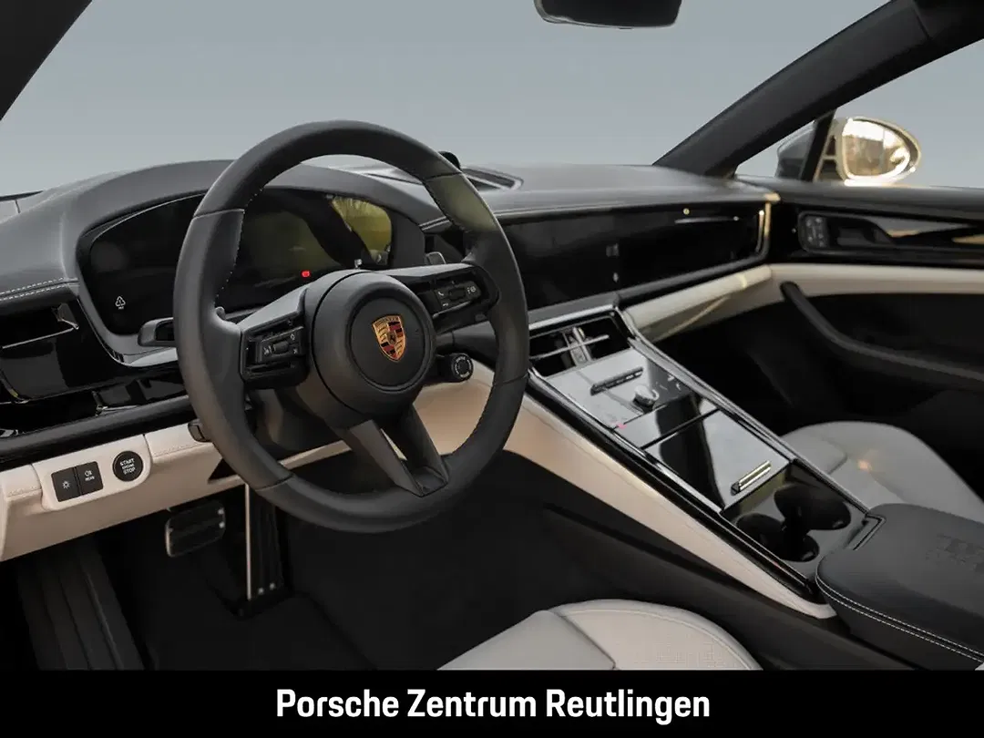 Porsche Panamera E-Hybrid 4 - Thumbnail 4