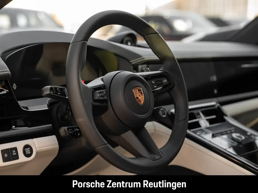 Porsche Panamera E-Hybrid 4 - Thumbnail 6