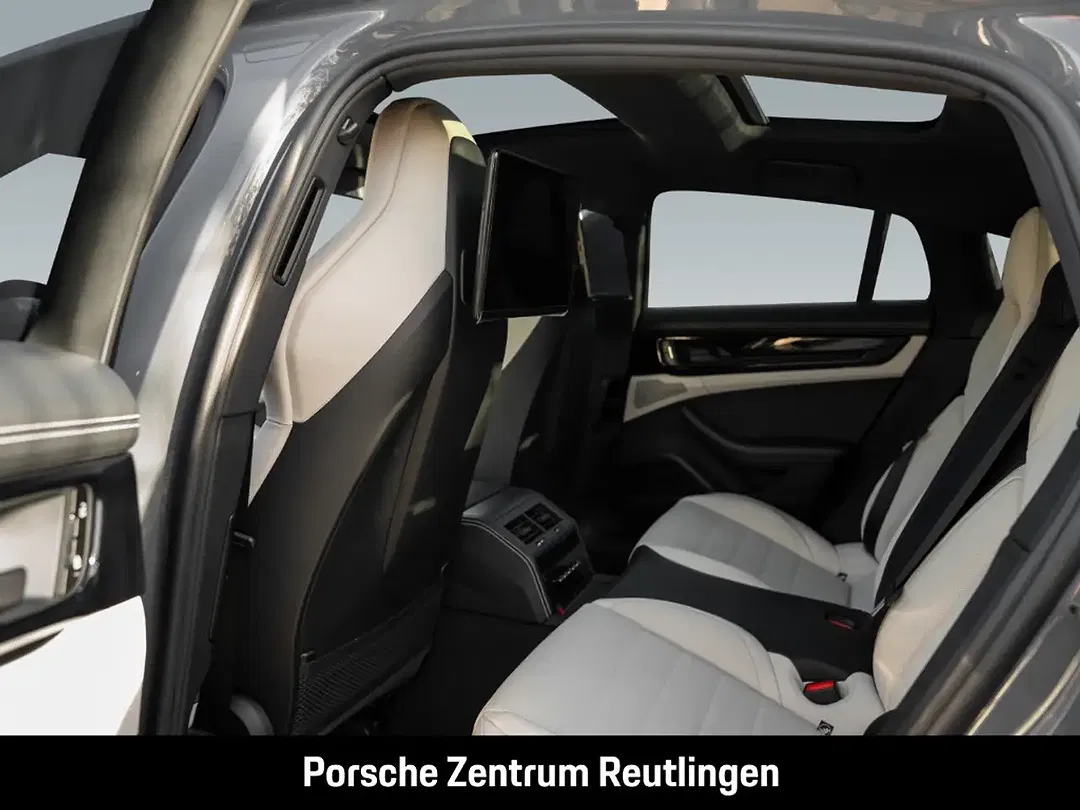 Porsche Panamera E-Hybrid 4 - Thumbnail 7
