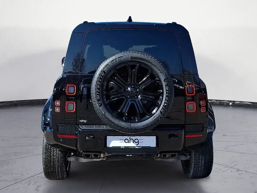Land Rover Defender P635 OCTA Black Edition 110 - Thumbnail 5
