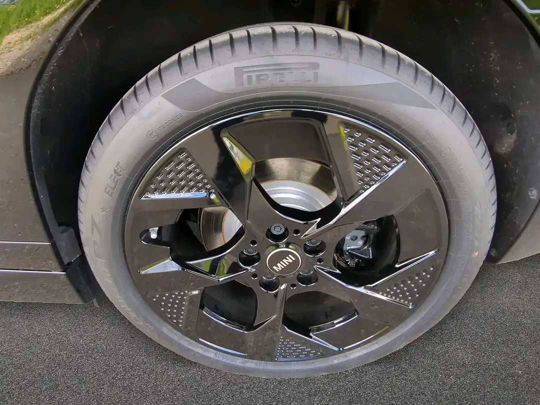 MINI Aceman JCW Trim - Thumbnail 10