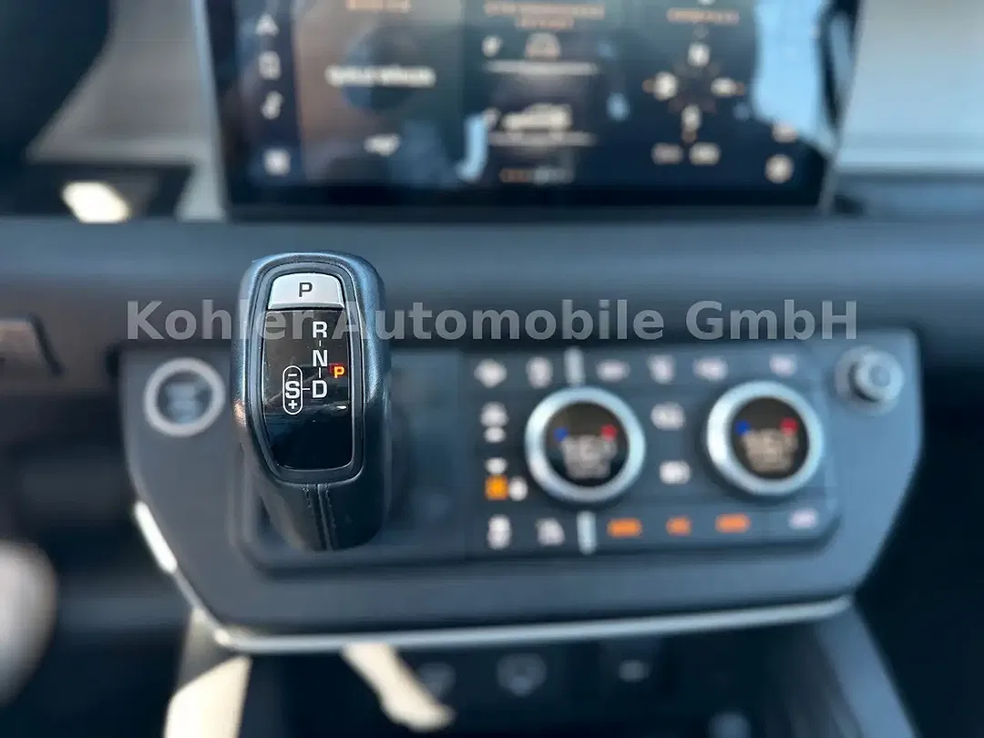Land Rover Defender 2.0 110 S - Thumbnail 13