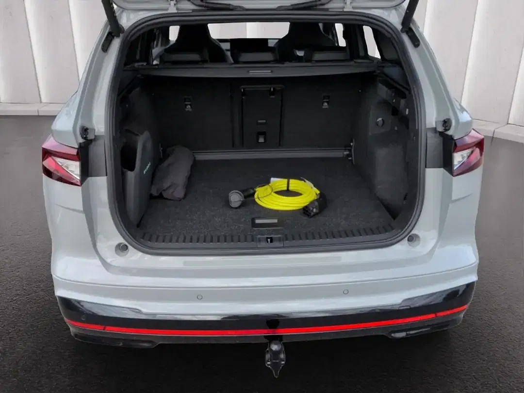 Skoda Enyaq 4x4 vRS - Thumbnail 9