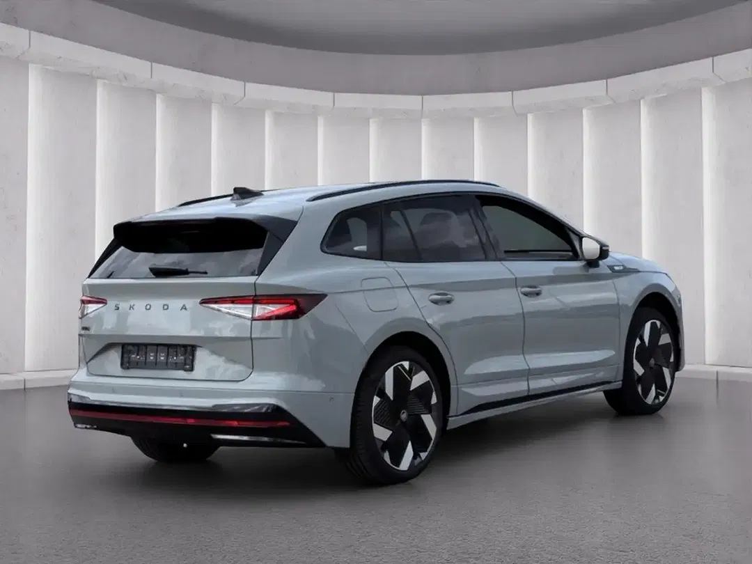 Skoda Enyaq 4x4 vRS - Thumbnail 3
